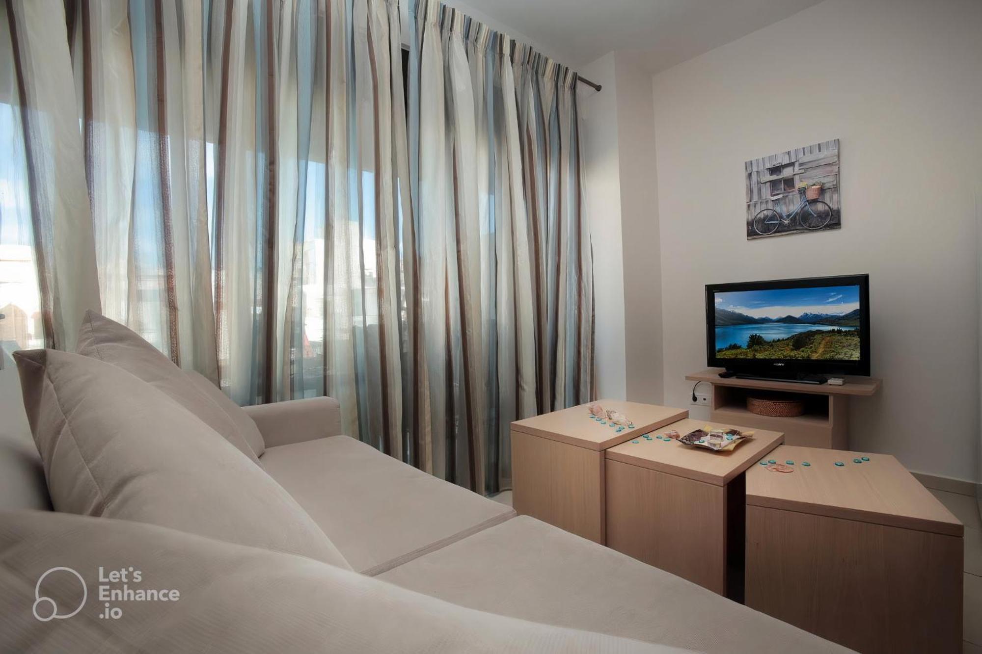 Onyx City Center Apartment With Parking Heraklion  Exterior photo