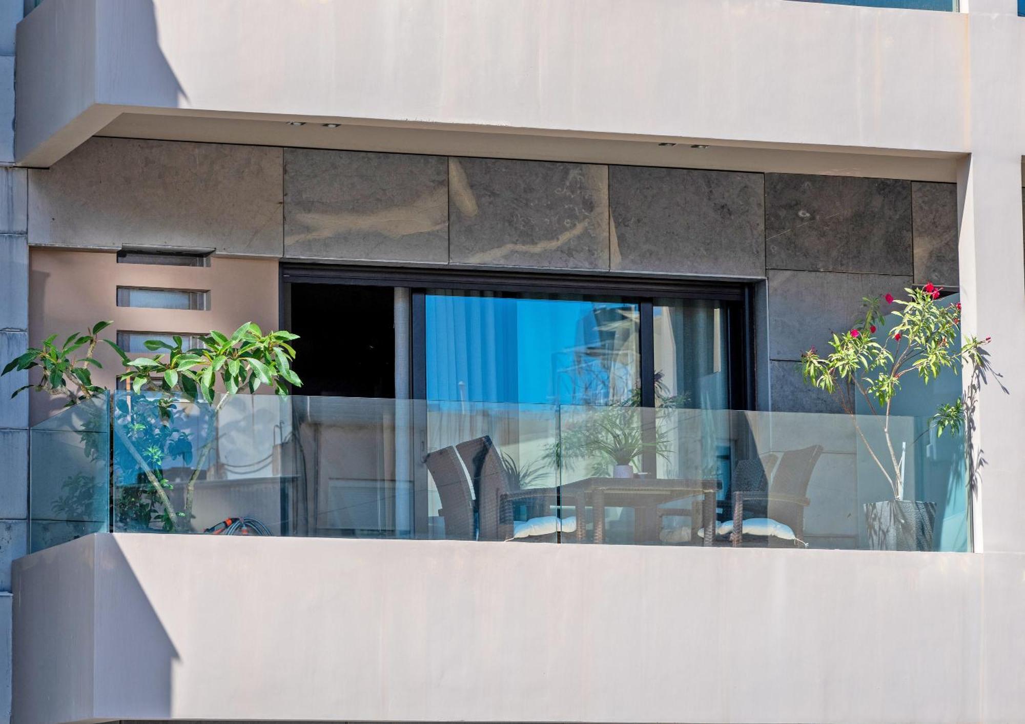 Onyx City Center Apartment With Parking Heraklion  Exterior photo