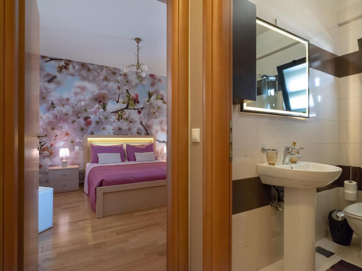Onyx City Center Apartment With Parking Heraklion  Exterior photo