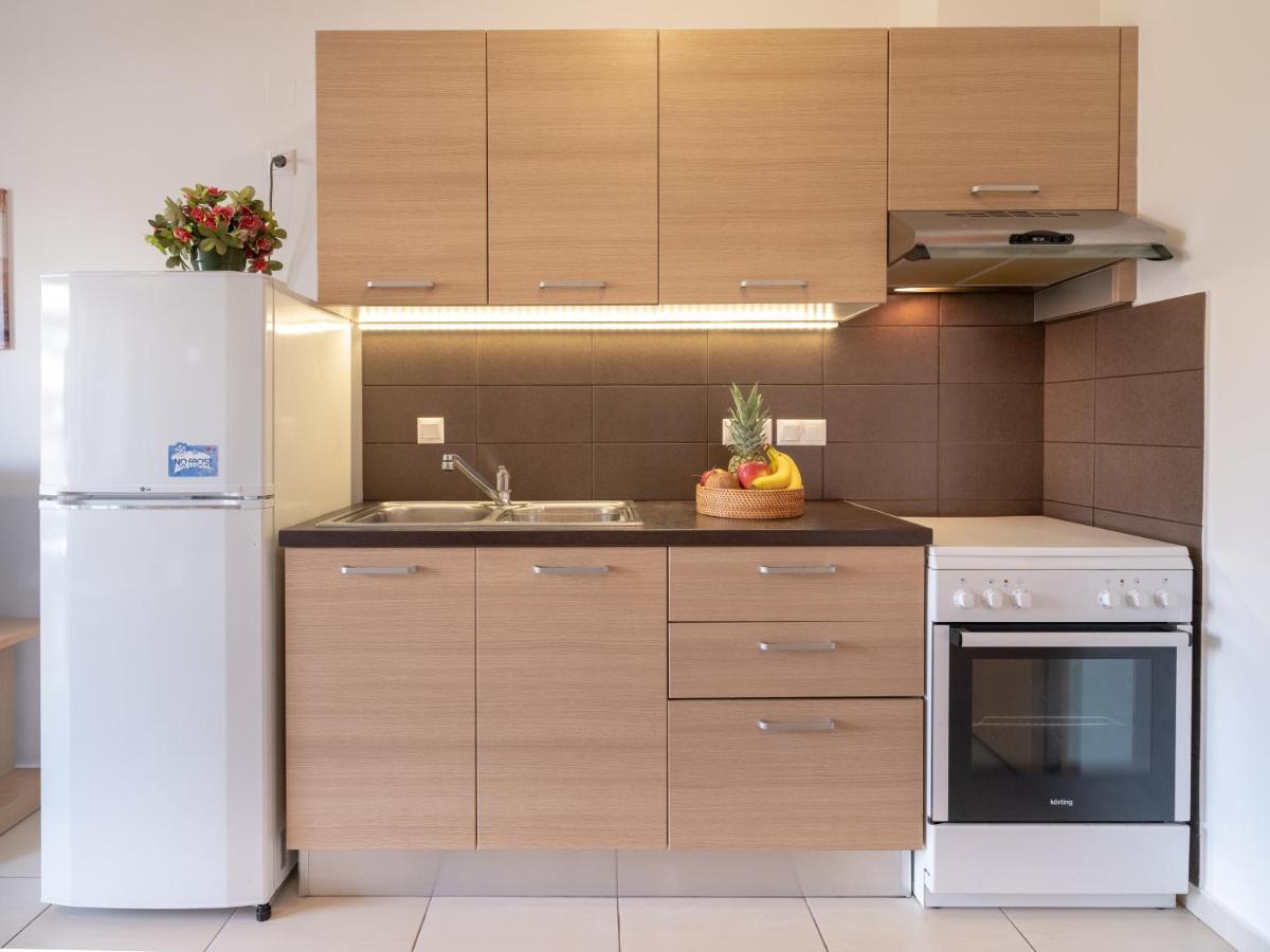 Onyx City Center Apartment With Parking Heraklion  Exterior photo